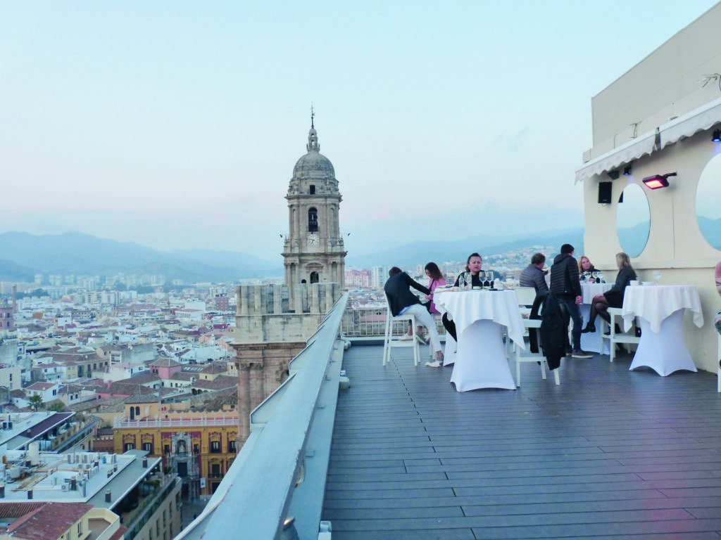Rooftop AC Hotel Málaga Palacio