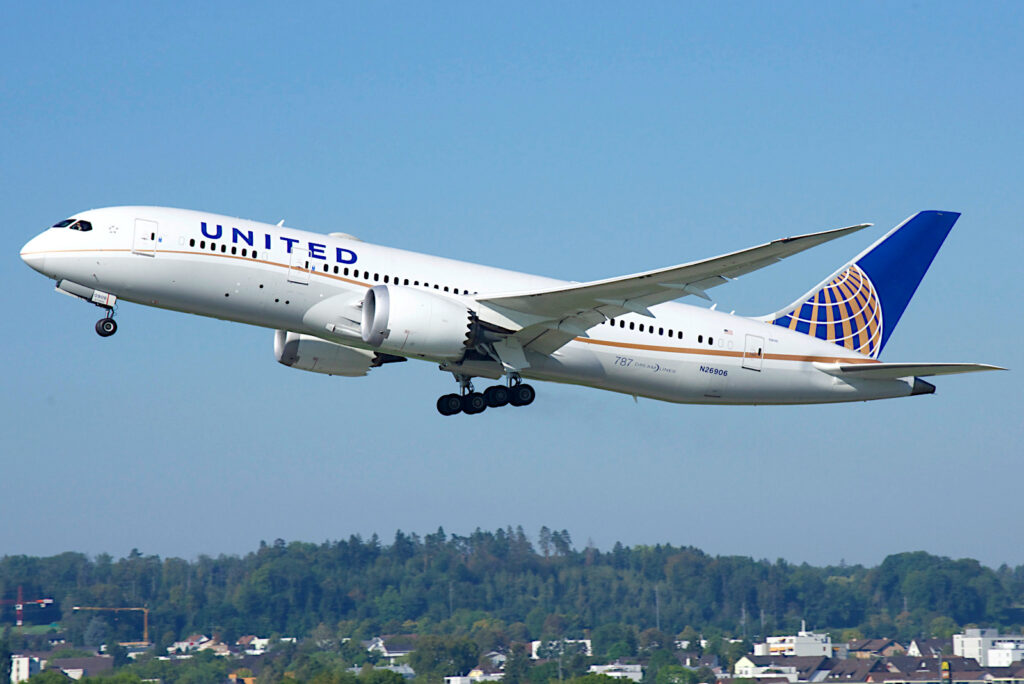 United Airlines Boeing 787-800 Dreamliner.