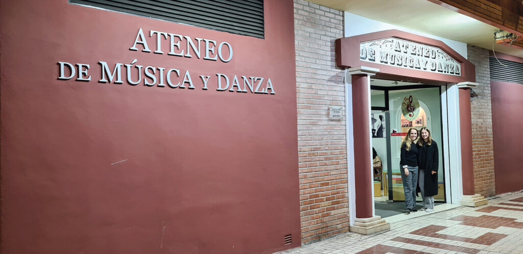 Ateneo de Música y Danza, dans och musikskola. 