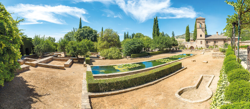 Paradorhotellet vid Alhambrapalatset i Granada.