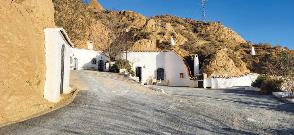 Guadix, ingång till grotthotellen.