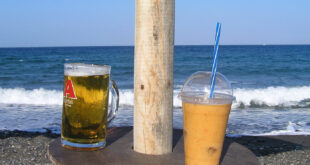 Öl och drink på stranden.