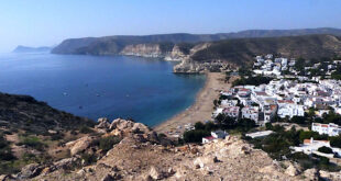 Agua Amarga, den mest fotogeniska kuststaden i Andalusien.
