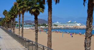 Playa las Alcaravaneras i Las Palmas de Gran Canaria.