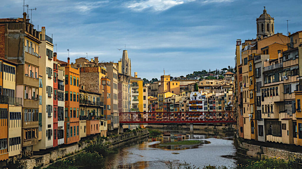 Girona. en stad i Katalonien.