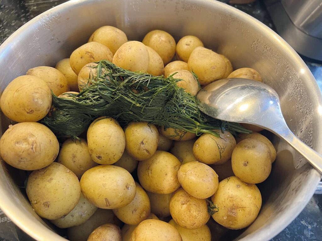 Svensk färskpotatis.