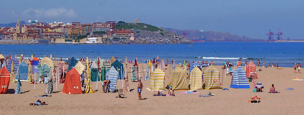 Playa de San Lorenzo, Gijón.