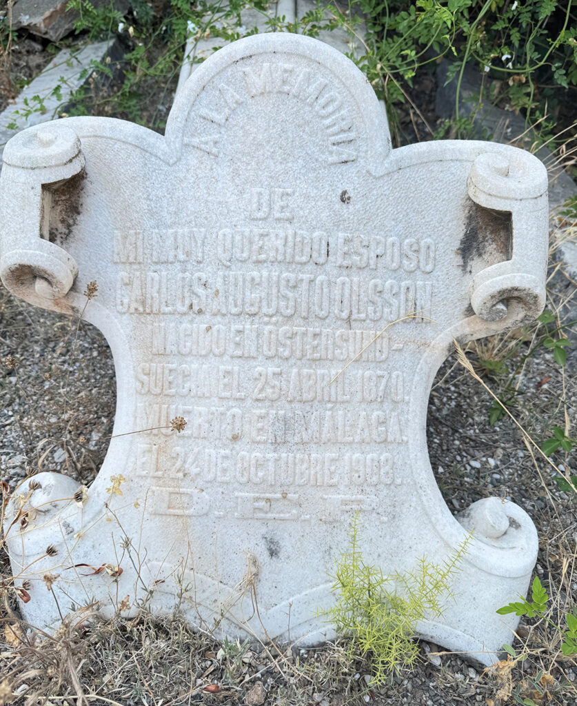 Gravsten på Engelska kyrkogården i Málaga.