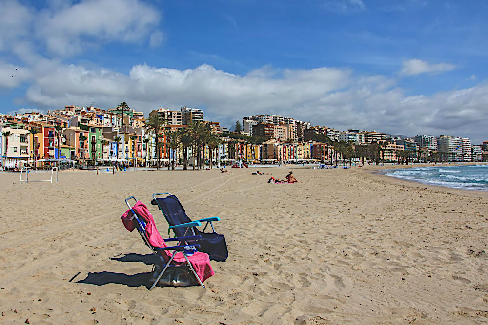 Playa Villajoyosa i sydöstra Spanien.