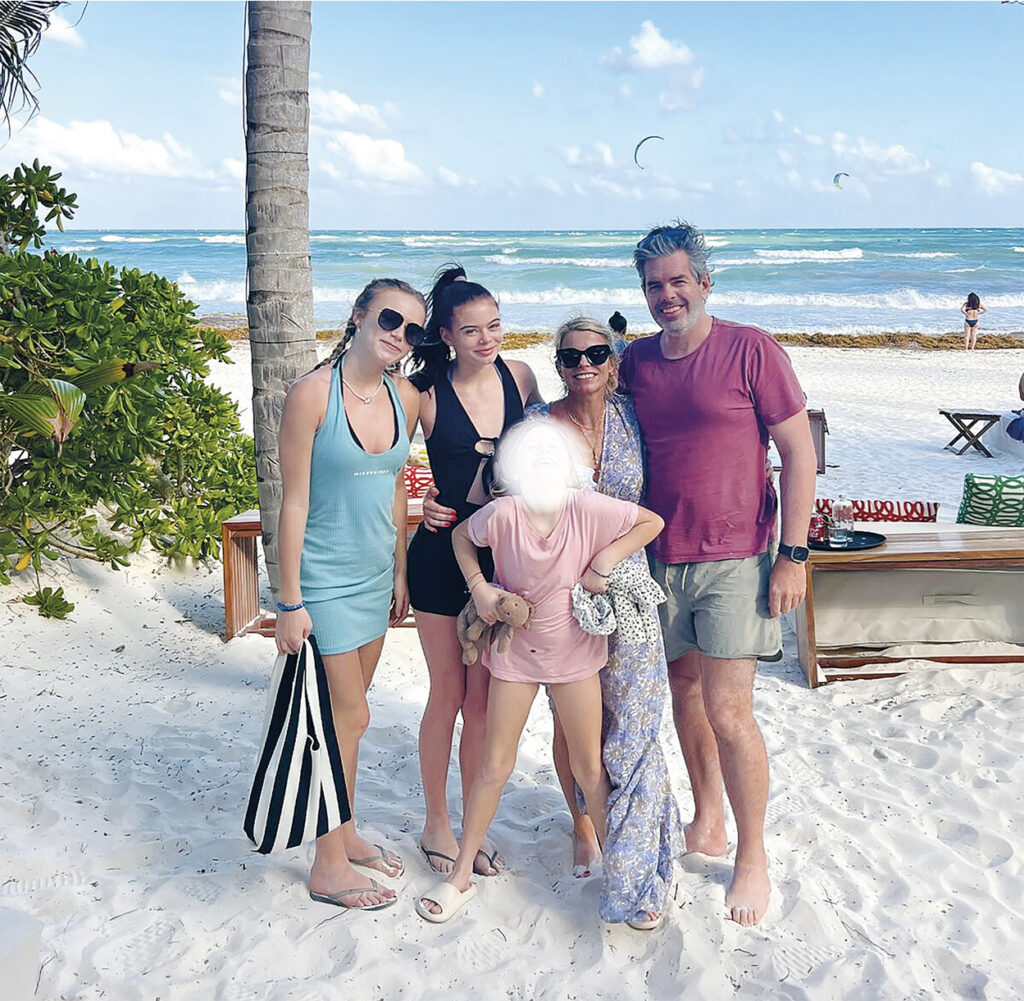 Den svensk-engelska familjen Jardemar-Whitley.