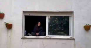 Kvinna som ockuperar sin egen bostad.