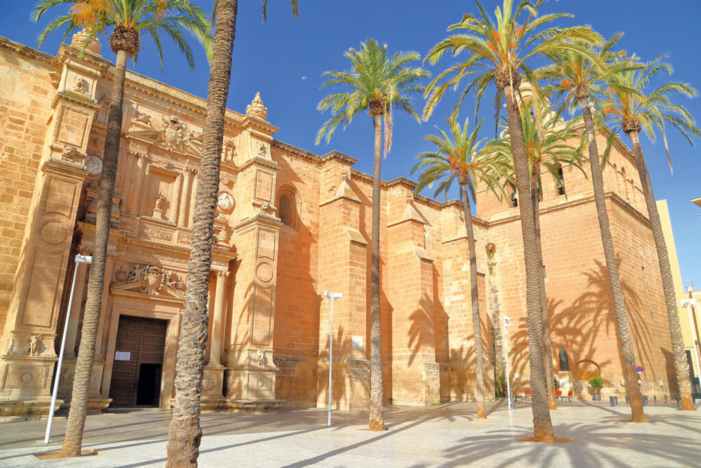 Almerías pampiga katedral.