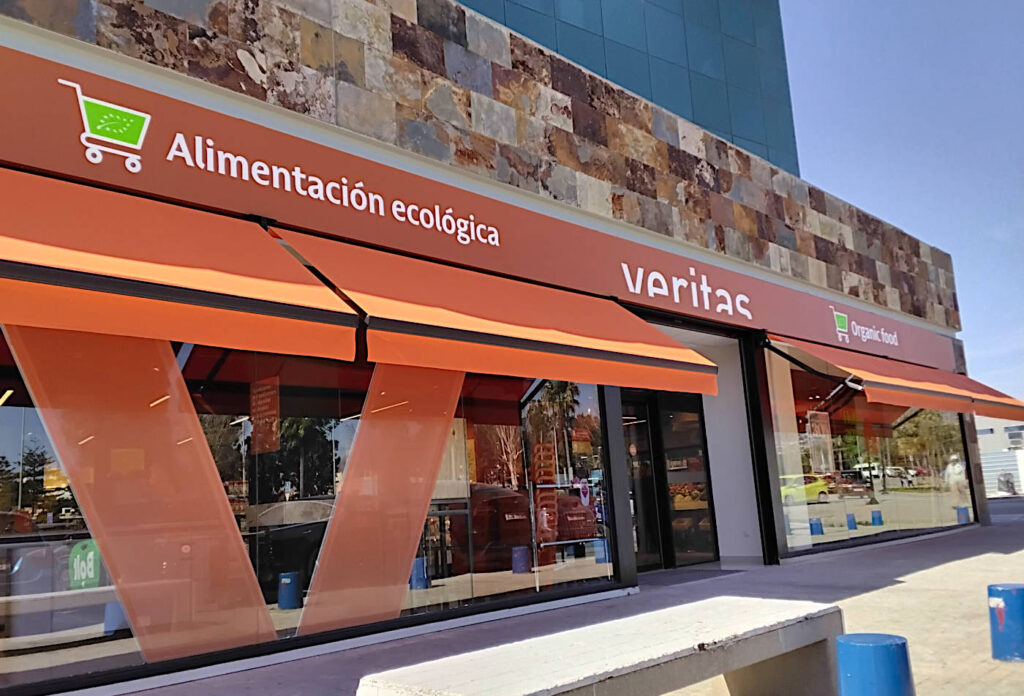 Veritas stormarknad i Las Lagunas, Mijas.