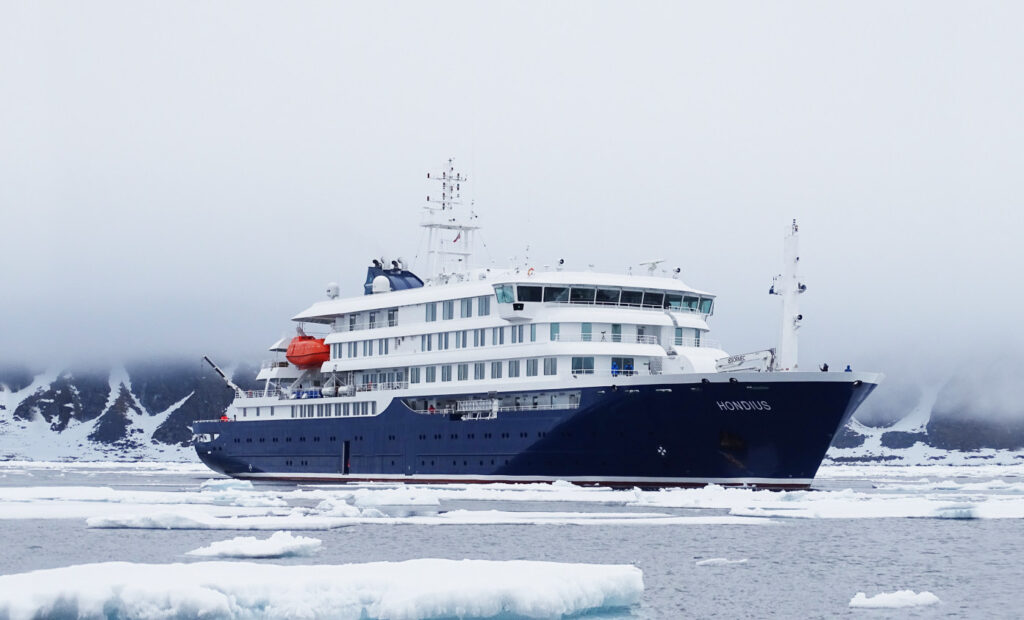Kryssningsfartyget MV Hondius.